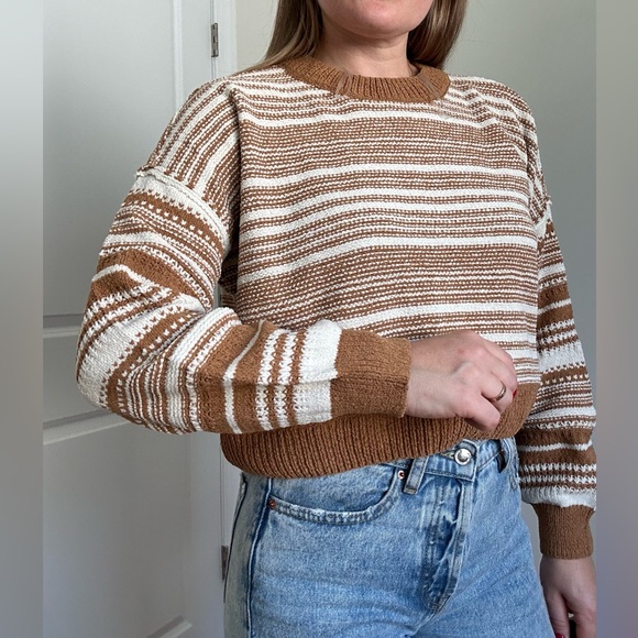 Multi Stripe Cropped Long Sleeve Crew Nreck Pullover - Picture 3 of 6